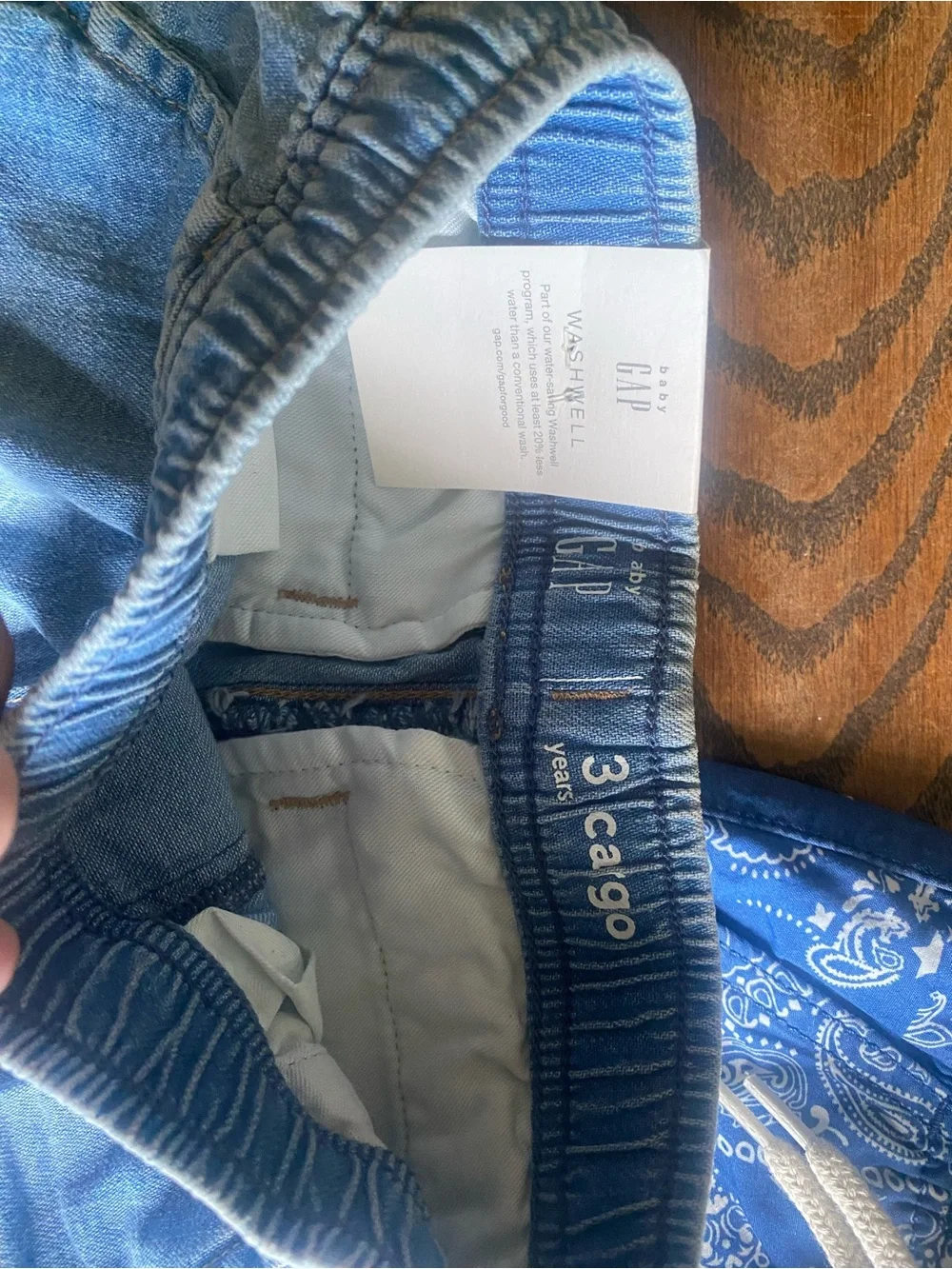 NEW - GAP Pull-On Cargo Shorts and Bandana Print Shorts Bundle